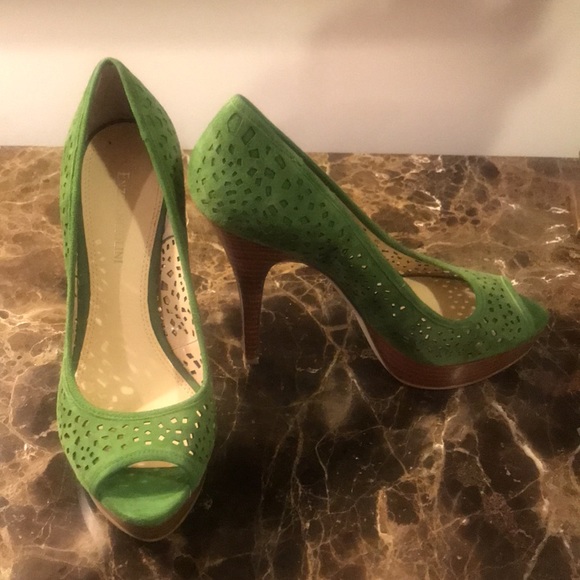 Enzo Angiolini Green peep toe pump. - Picture 2 of 4